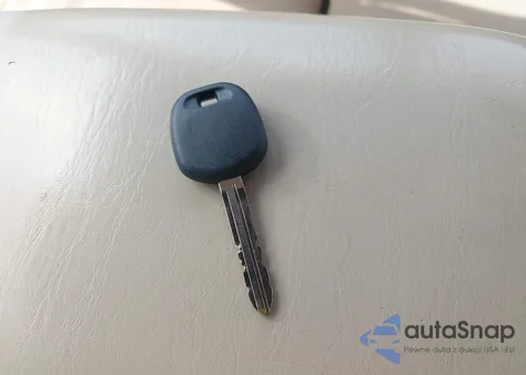 2000 Toyota Avalon Xl from USA, damaged, VIN 4T1BF28BXYU100079